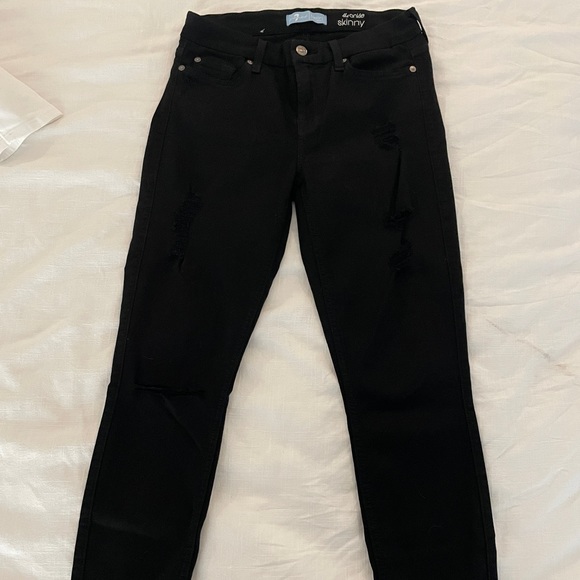 FOR ALL MANKIND black distressed ankle skinny jeans! - Picture 1 of 4